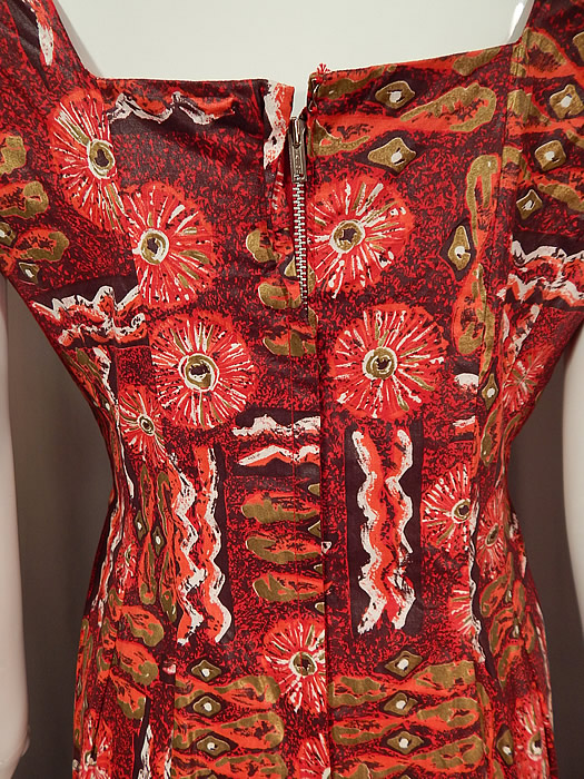 Vintage Kaulana By Perry Hawaiian Polynesian Print Red Cotton MuuMuu Maxi Dress
The dress measures 56 inches long, with a 34 inch bust, 28 inch waist and 38 inch hips. It is in excellent condition. This is truly a wonderful piece of collectible Hawaiiana vintage textile art!