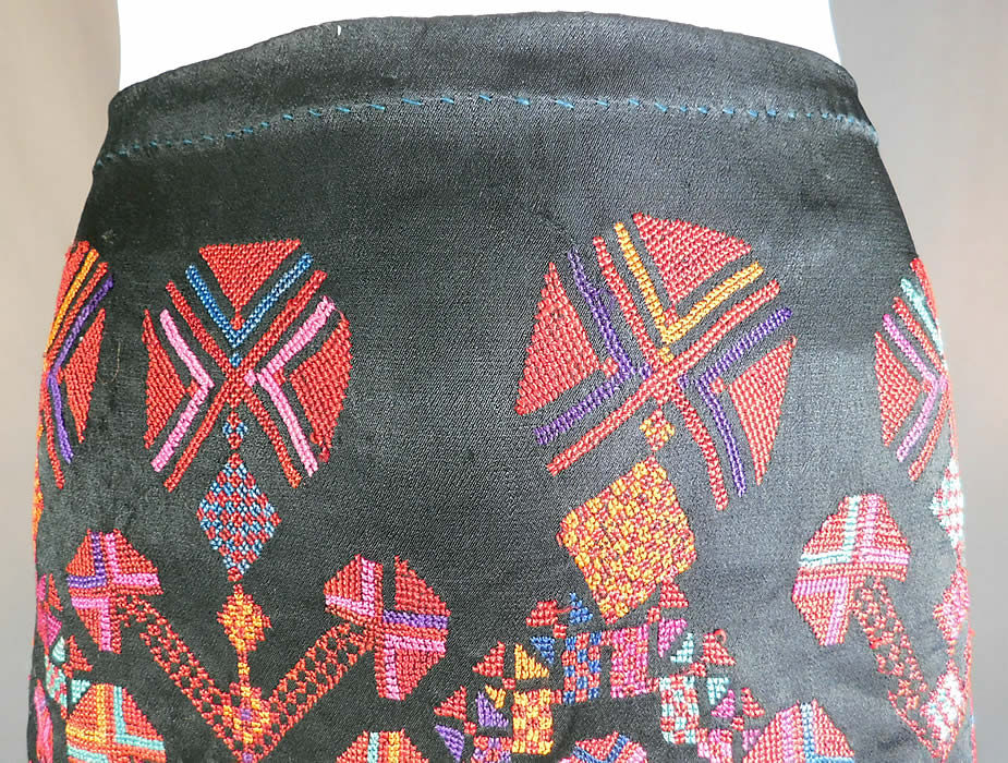 Vintage Palestinian Colorful Cross Stitch Hand Embroidery Ethnic Bedouin Boho Skirt Fabric
This vintage Palestinian colorful cross stitch hand embroidery ethnic bedouin boho skirt fabric dates from the 1940s.