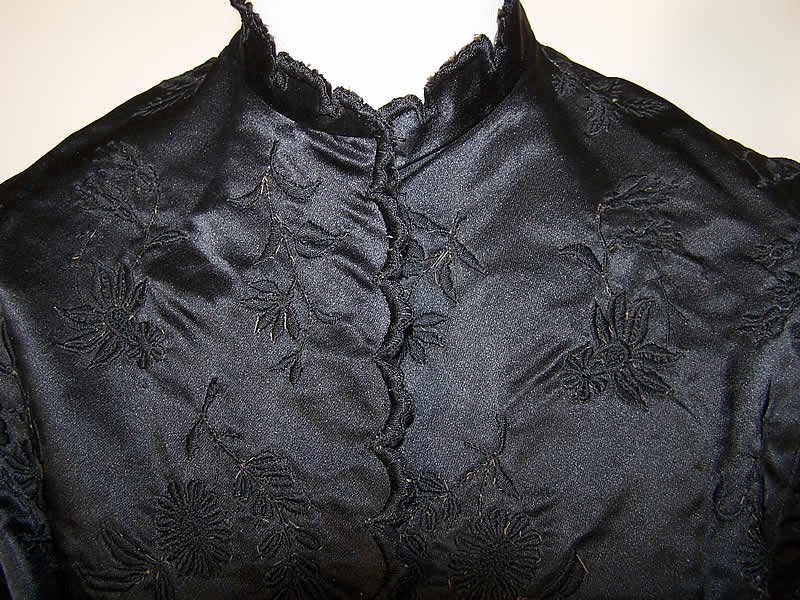  Victorian Black Silk Embroidered Mantle Cape 