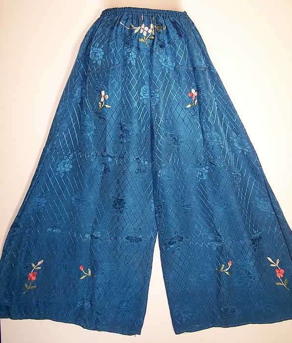 Blue Silk Embroidered Japanese Pajamas Robe Set