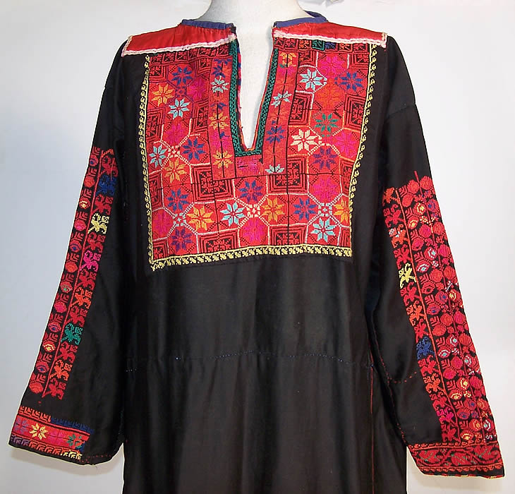 Vintage Bedouin Palestinian Red Embroidered Black Linen Kaftan Folk ...