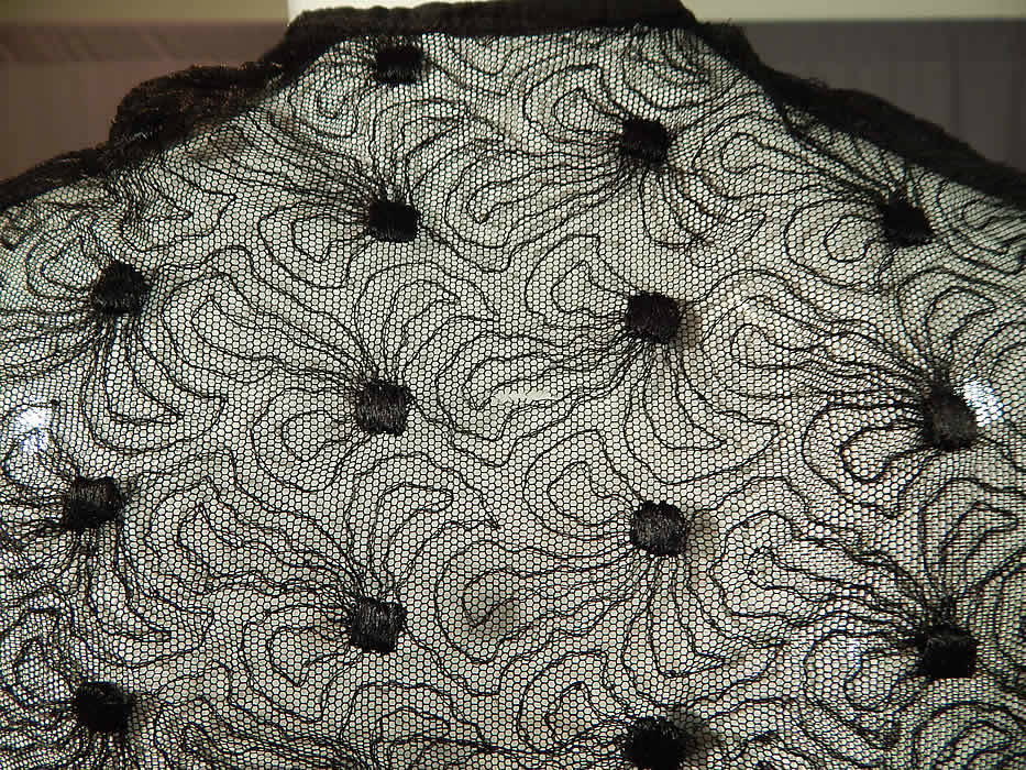Edwardian Sheer Black Net Lace Embroidered Spiral Flower Blouse Shirt Top
It is in good condition, with only a small frayed rip in the net on the back (see close-up). This is truly a wonderful piece of antique textile lace wearable art!