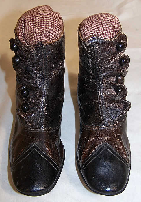 Victorian Brown & Black Button Baby Boots    Front view.