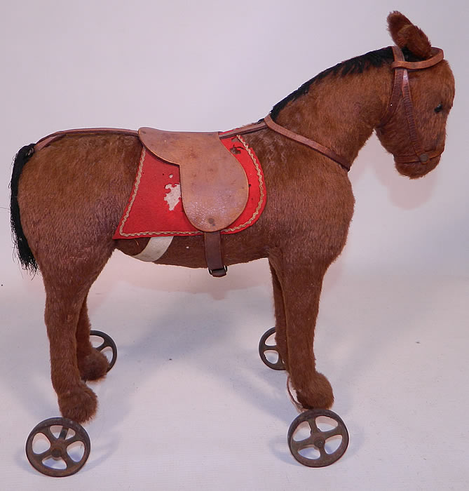 steiff horse on wheels