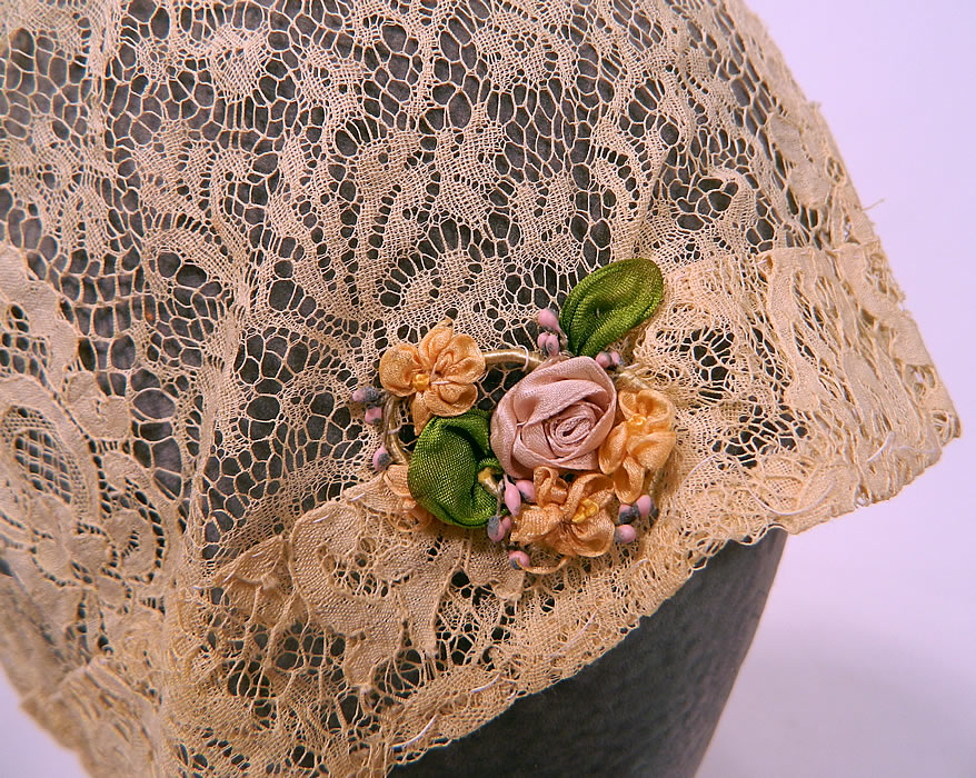 Vintage Lace Silk Rosette Trim Floral Flapper Boudoir Bed Cap Cloche Hat
The hat measures 22 inches inside circumference. 