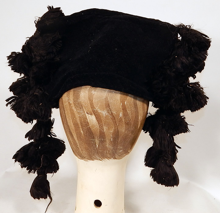 Vintage Black Velvet Silk Tassel Pompom Mens Bicorn Montera Matador Folk Costume  Hat
It is made of a black plush velvet fabric, with black silk tassel pompoms trim strung down the sides. 