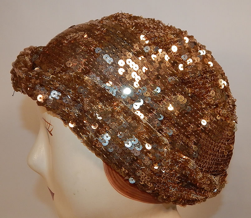 Vintage Frances Louise Hollywood Label Art Deco Gold Sequin Flapper Cloche Hat
The hat is made of a sheer mesh net covered with gold metallic sequins.