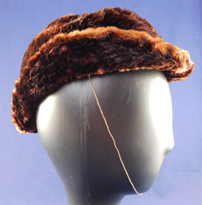Victorian Brown Sheared Beaver Winter Womens Equestrian Riding Hat Derby
It is made of a dark brown soft sheared beaver fur. 