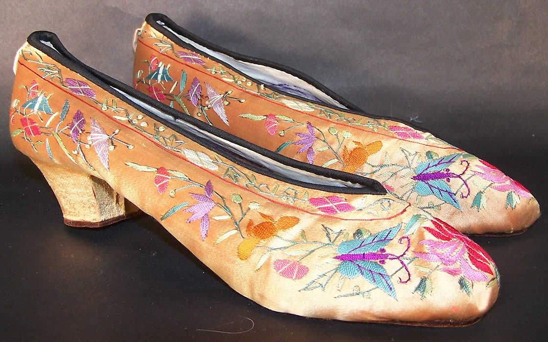 Chinese Gold Silk Embroidered Butterfly Slipper Shoes  Side View.