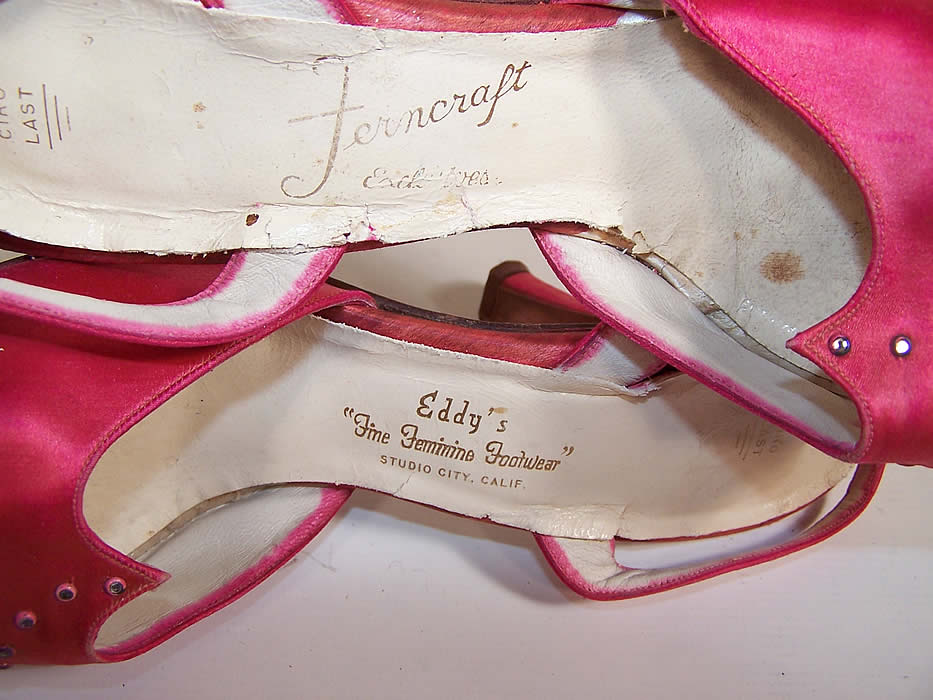  Vintage Ferncraft Fuschia Pink Silk Satin Rhinestone Sling Back Evening Shoes label close up.
