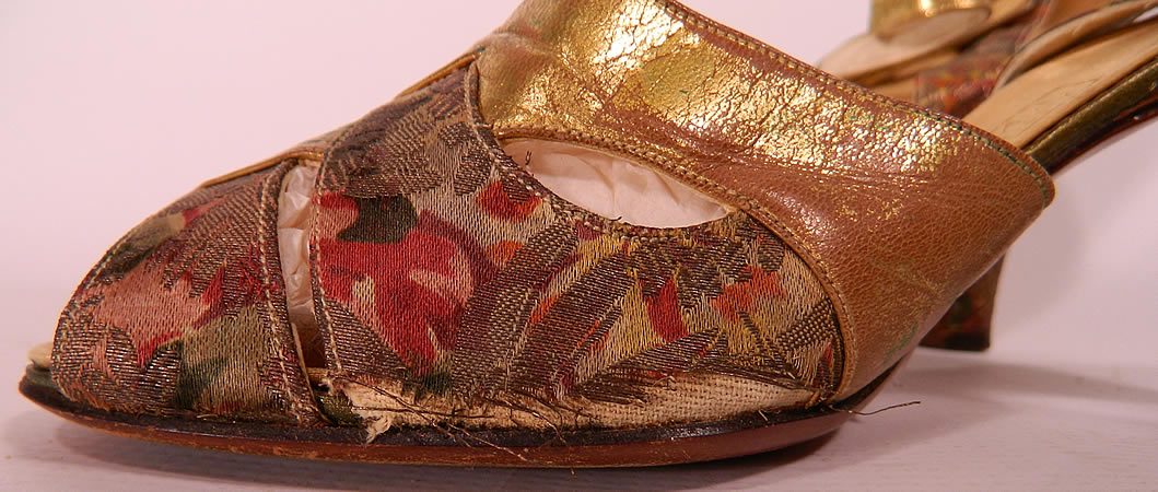 Vintage ZCMI Salt Lake City Art Deco Gold Leather Lamé Floral Shoes close up.