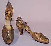 1930s Vintage E.T. Slatter Co. Boston Label Gold Leather Ankle Strap Evening Dance Shoes 
