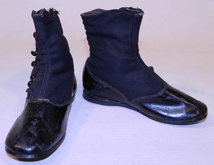 Victorian Black Wool & Leather High Button Baby Boots Childs Shoes
There are rounded toes, a low heel and hard leather black soles with a slight heel lift and are stamped on the bottom a size 4. 