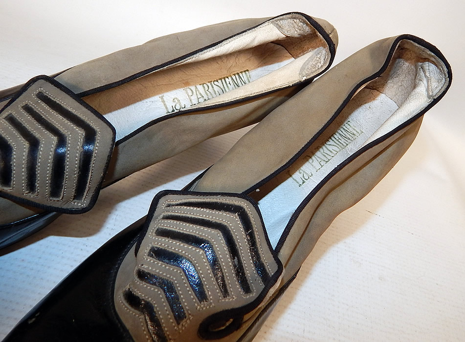 Vintage La Parisienne France Art Deco Gray Suede Black Leather Flapper Shoes
They are lined in white kid leather with a "La Parisienne" Made in France gold embossed stamped label inside 