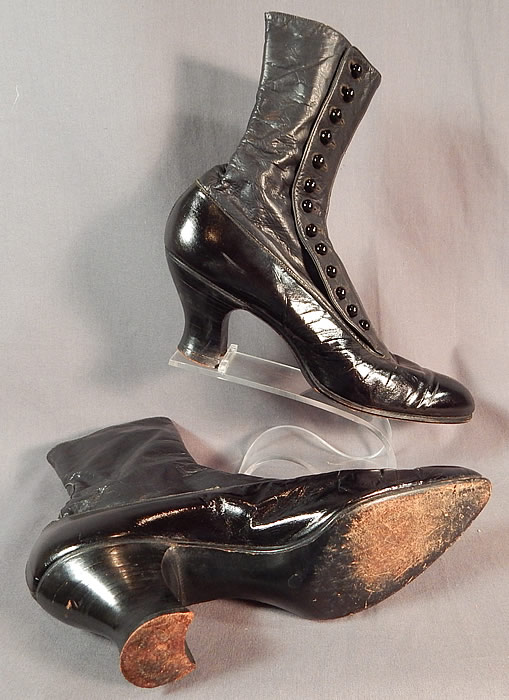 Victorian Hanan & Son Black Gray Two Tone Leather High Top Button Boots Shoes
They are in good condition and have been gently worn. These are truly a wonderful, wearable, quality made antique boot! 