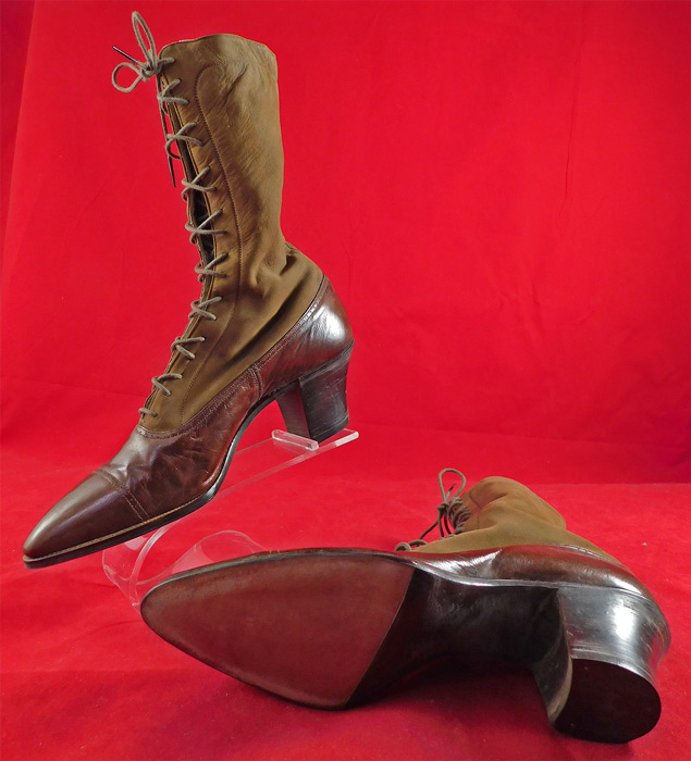 Unworn Edwardian Two Tone Brown Buck Suede Leather High Top Laceup Boots & Shoe Box
They have never been worn, and are old store stock stored away in a basement of the store since 1910. 