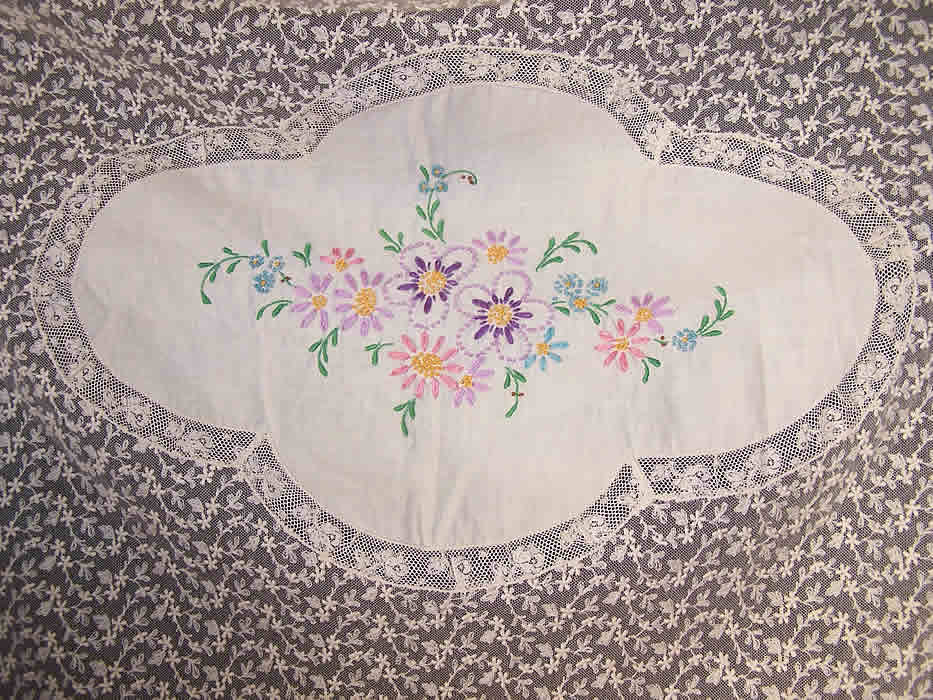 Embroidered Flower Basket Net Lace Bedspread