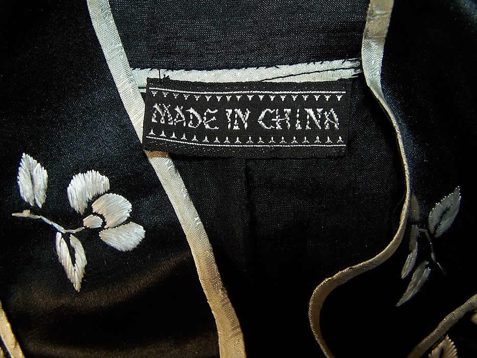 Chinese Black & White Silk Embroidered Robe Coat Close up.