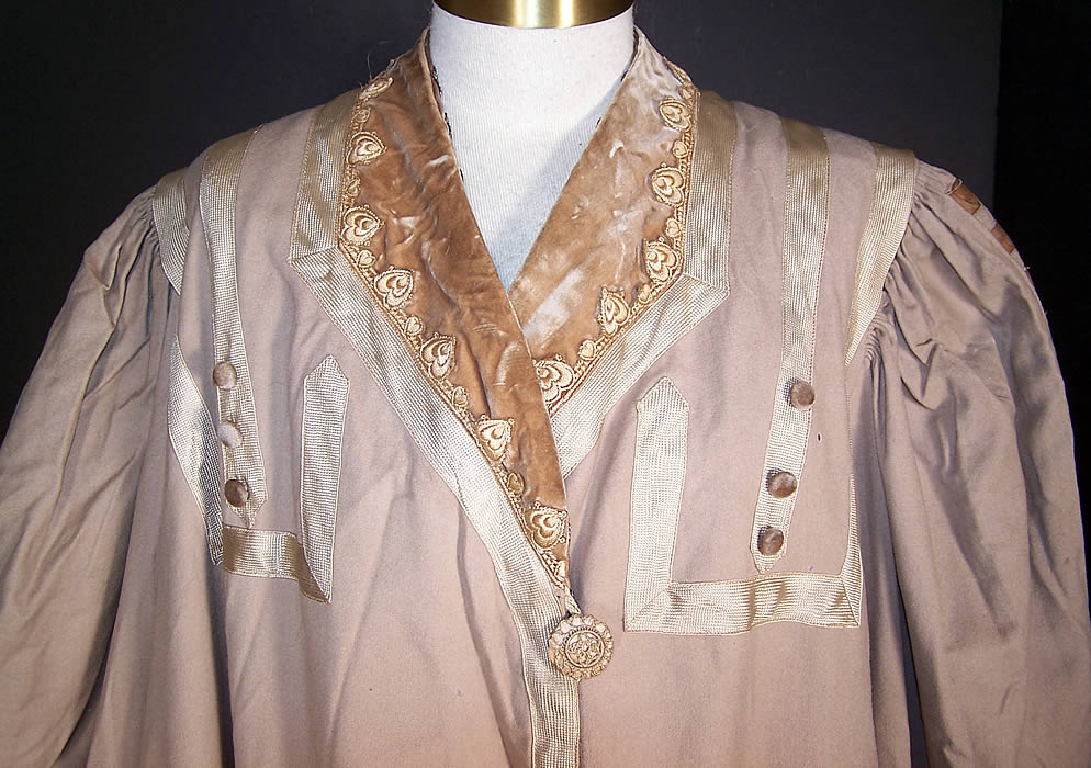 PF Bonney's Sons Edwardian Ecru Wool Velvet Ribbon Trim Opera Coat Jacket Front View.