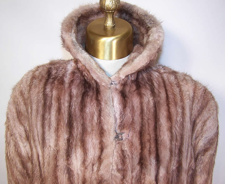 Vintage City Paris San Francisco Muskrat Fur Cape Cloak Coat close up