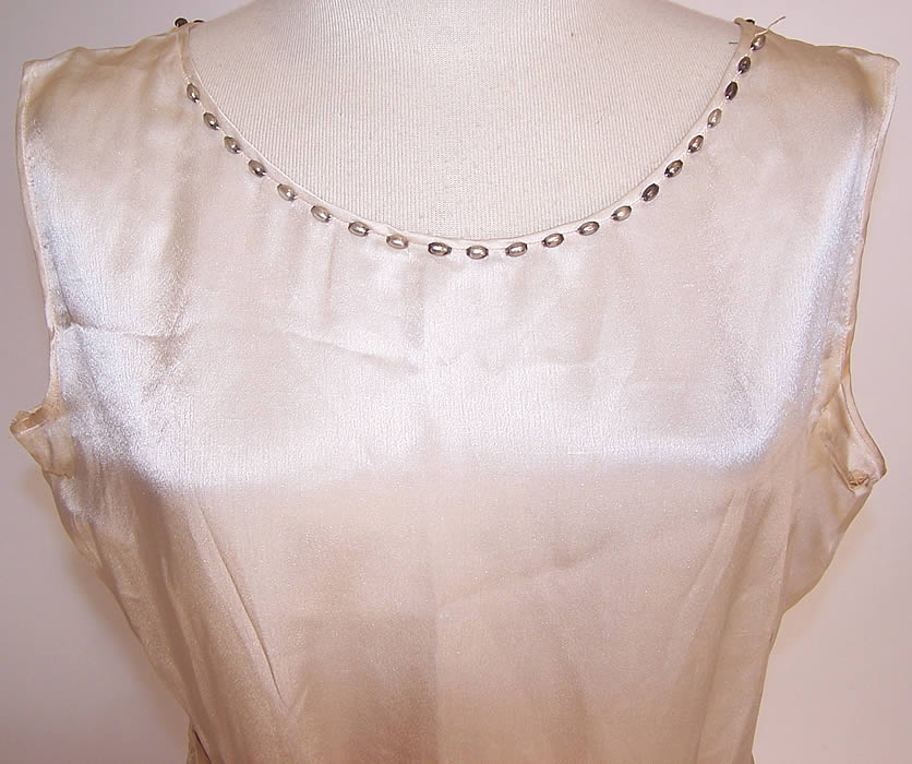 Vintage Cream Silk Beaded Bridal Wedding Dress 