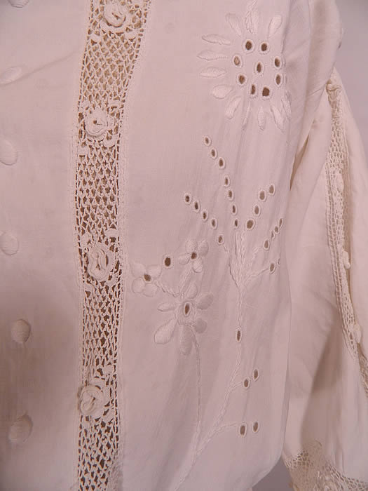 Edwardian White Linen Embroidered Eyelet Irish Crochet Lace Graduation Tea Dress. It is in good clean condition. This is a wonderful piece of antique textile lace art which could be worn as a wedding gown or graduation dress.