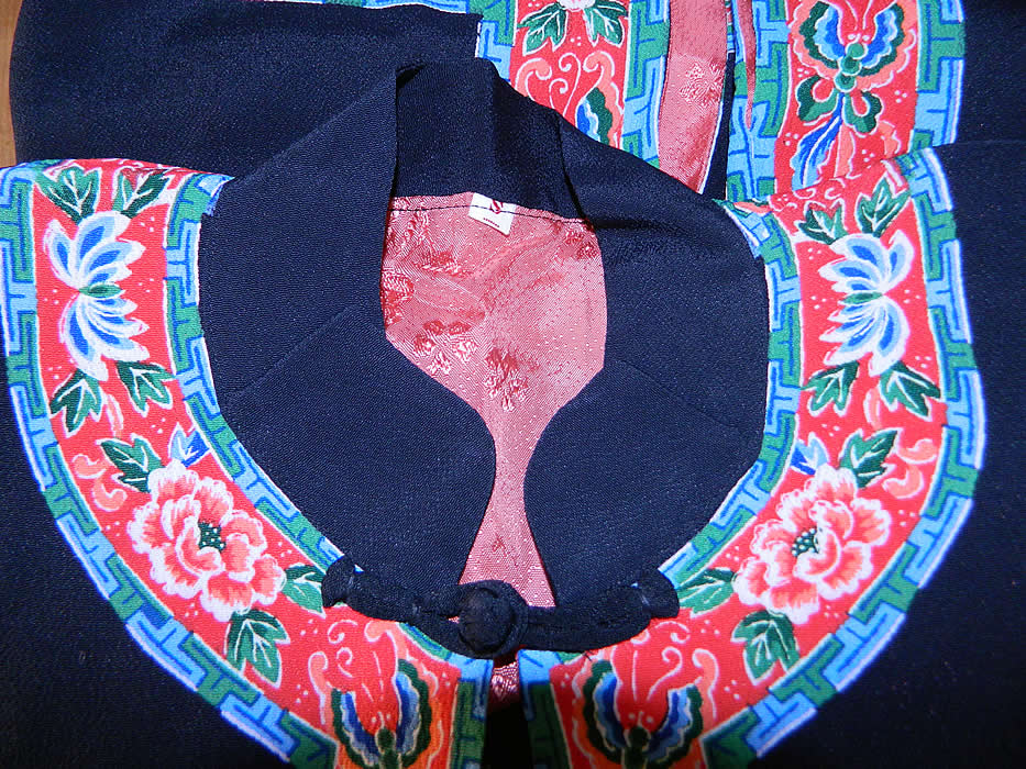 Vintage Chinese Black Silk Screen Floral Butterfly Pajama Lounge Set. There is a size Small tag sewn inside both pieces and was likely made in Japan for the tourist market and has a Chinese design motif. It is in excellent condition. This is truly a wonderful piece of wearable Chinese textile art which could easily be worn out today.