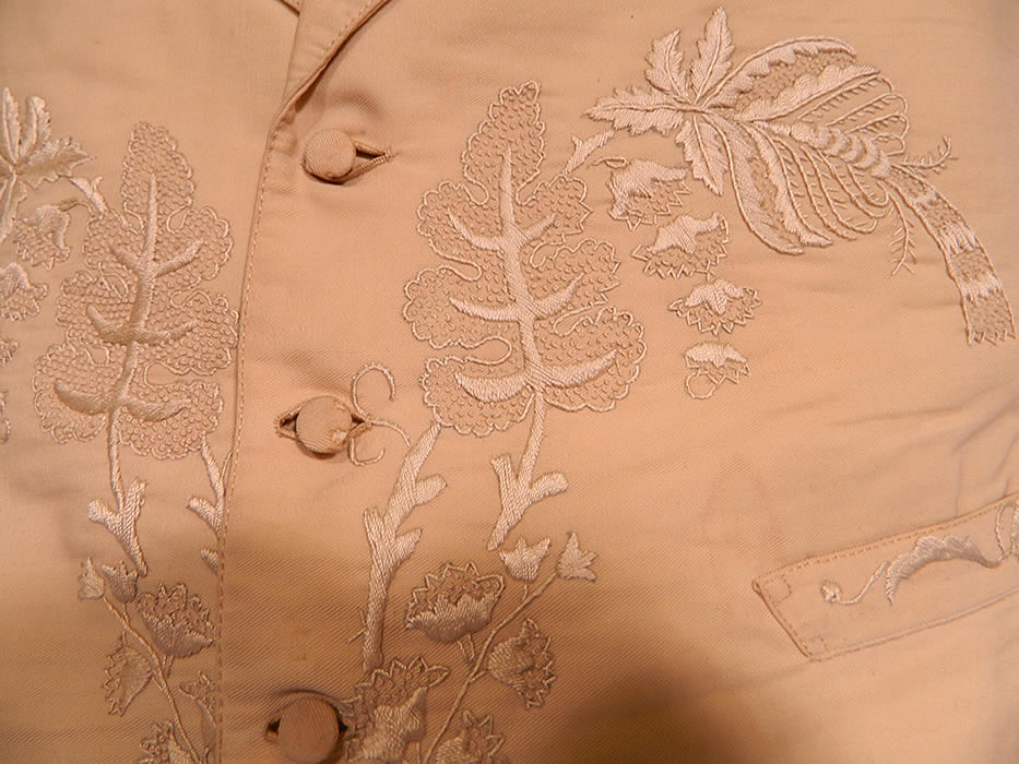 Victorian Gentleman's Cream Wool Embroidered Wedding Waistcoat Vest. It is in good condition, has not been cleaned and has some faint age spotting and water spot stains. 