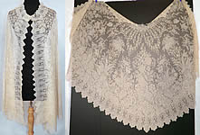 Victorian Civil War Antique Blonde Chantilly Lace Mantilla Shawl Cloak Cape.