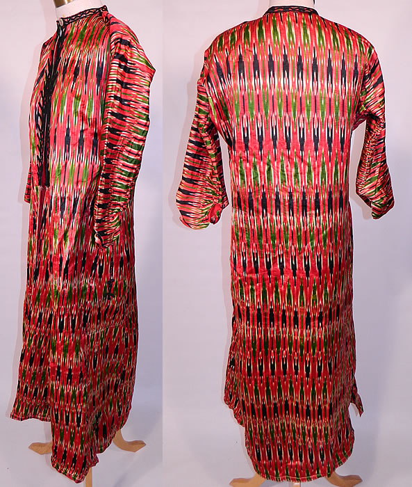 Vintage Ethnic Afghanistan Pakistani India Boho Kurti Kurta Kaftan Tunic Dress Coat. The dress measures 48 inches long, with 50 inch hips, a 40 inch waist, 40 inch chest, 16 inch back and 16 inch long sleeves. 