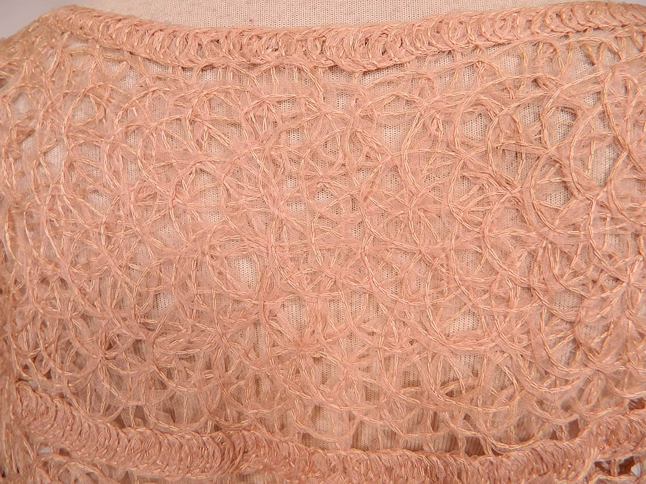 Vintage Blush Pink Sheer Scalloped Ribbonwork Hand Knit Crochet Circle Skirt Dress
This is truly a wonderful piece of retro rockabilly dress wearable art!