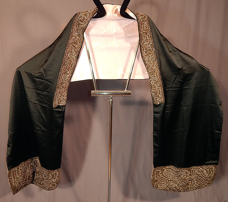 Vintage Art Deco Black Silk Gold Metallic Soutache Embroidery Stole Shawl
The shawl measures 103 inches long and 16 inches wide. 