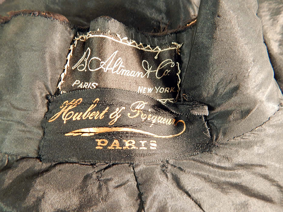 Victorian Hubert & Riqueur Paris Label Black Silk Lace Jet Beaded Mantle Cloak Cape
There is a "Hubert & Riqueur Paris" designer couture label and "B. Altman & Co. Paris New York" department store label sewn inside the neck.