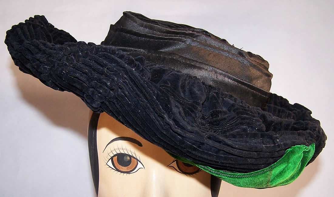 Victorian Pleated Black Green Velvet Wide Brim Plate Hat front view.