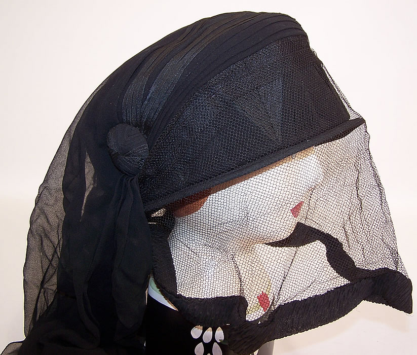 Edwardian WWI Black Silk Veiled Mourning Bonnet Cloche Hat