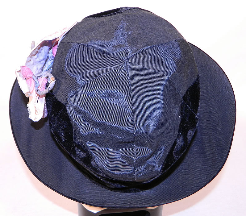 Vintage Hart Hats Black Silk Velvet Wide Brim Purple Flower Flapper Cloche Hat
This is truly a wonderful piece of wearable Art Deco millinery art! 