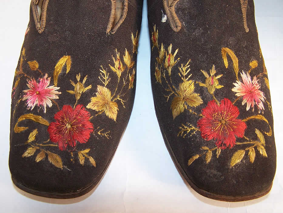 Victorian Gentlemen's Brown Wool Embroidered Slipper Shoes  Close up.