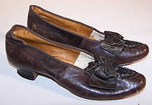 1860s Victorian Civil War Era Brown Leather Beaded Bow Louis Heel Shoes