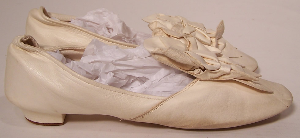 Victorian Wedding White Kid Leather Rosette Petal Bow Trim Heel Shoes