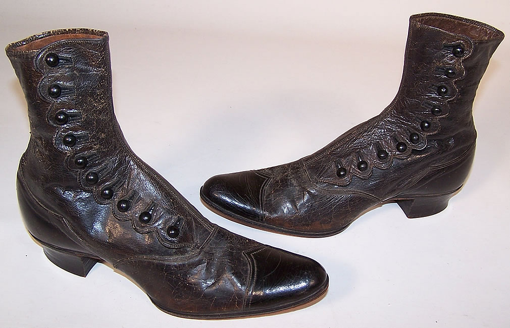 Victorian Women's Black Leather High Top Button Boots