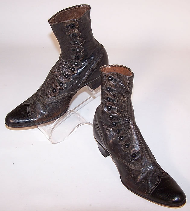 Victorian Women's Black Leather High Top Button Boots