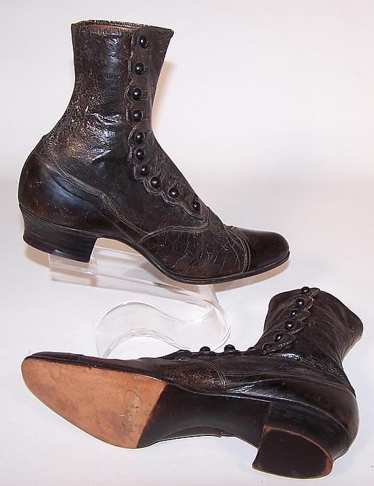 Victorian Women's Black Leather High Top Button Boots