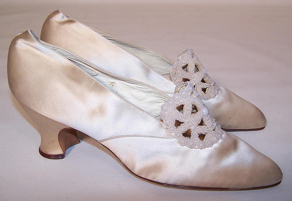 Edwardian Halle Brothers Co. White Silk Beaded Bridal Wedding Shoes