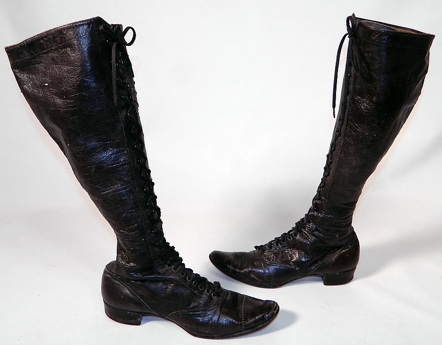 Victorian Women's Black Boot