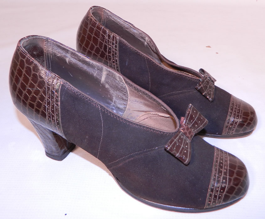 Vintage Brown Suede Leather Faux Alligator Print Bow Trim Swing Dance Shoes. This pair of vintage brown suede leather faux alligator print bow trim swing dance shoes date from the 1940s.