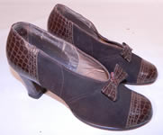 Vintage Brown Suede Leather Faux Alligator Print Bow Trim Swing Dance Shoes. 