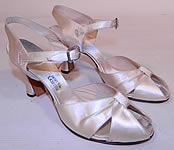 Vintage Bullock's Wilshire White Silk Satin Ankle Strap Evening Bridal Wedding Shoes