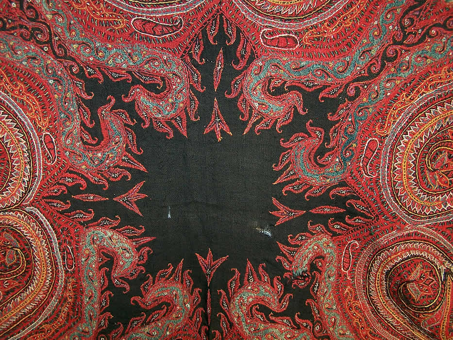 Victorian Antique Kashmir Hand Woven Pieced Paisley Shawl Close up.