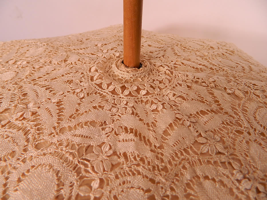 Edwardian Cream Linen Beds Maltese Bobbin Lace Burl Wood Handle Summer Parasol
