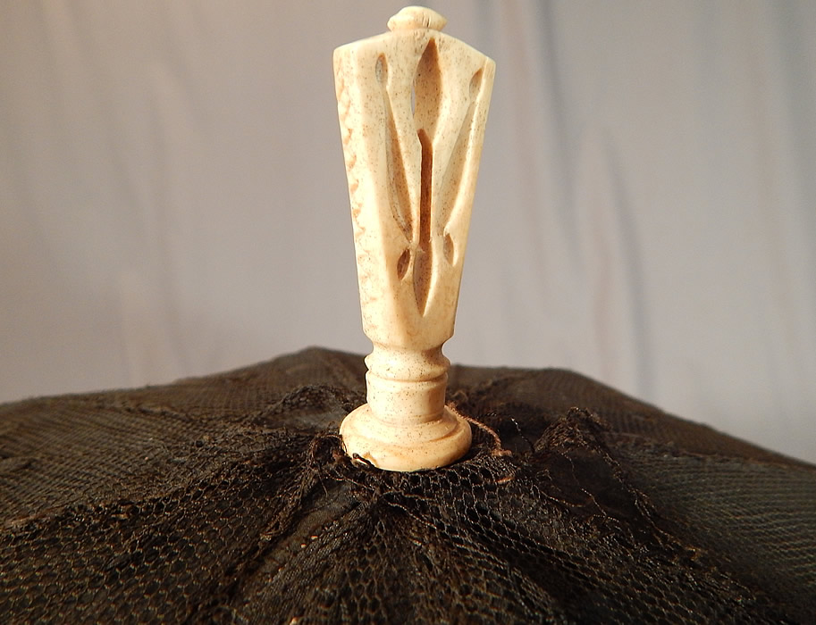 Victorian Antique Black Chantilly Lace Carved Pierced Finial Handle Parasol
The bone handle unscrews from the brass metal mechanism frame (see close-up). 